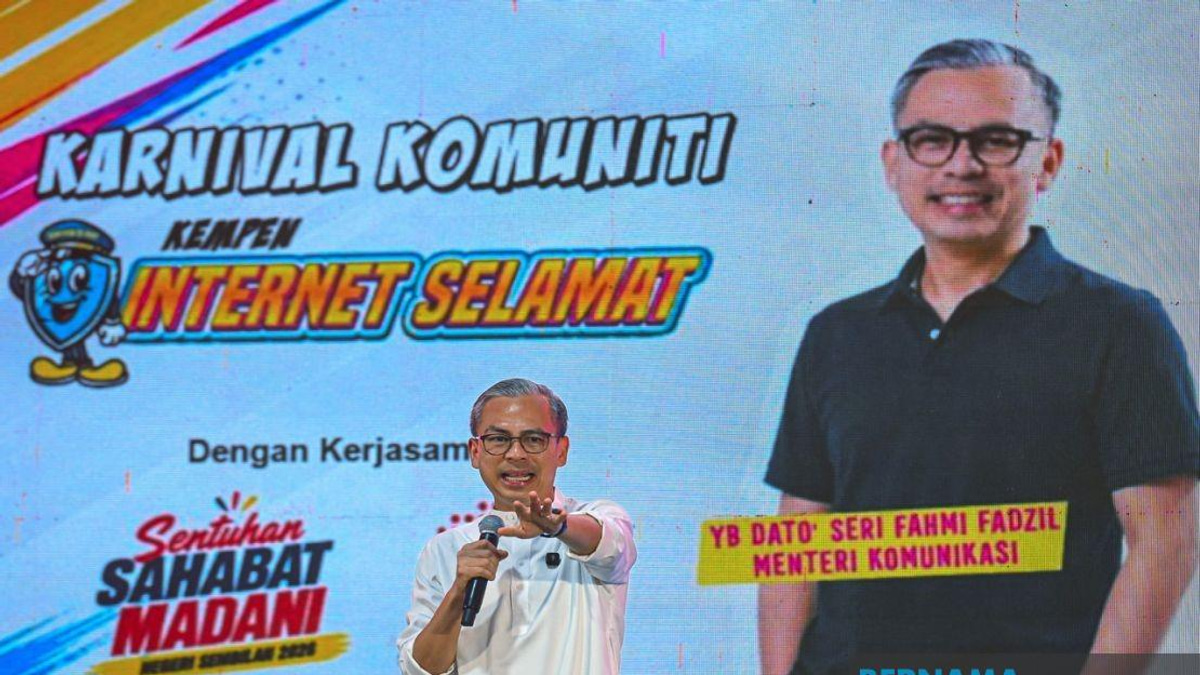 Minister Calls For Digital Safety Push Into Rural Malaysia