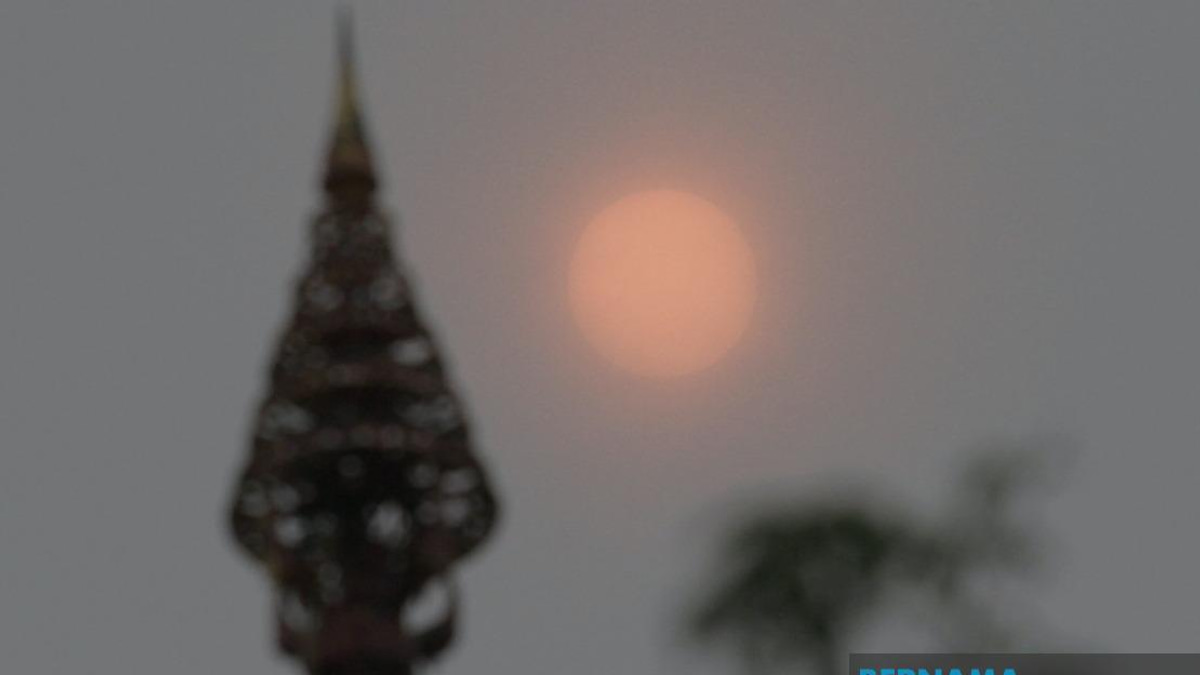 Selangor Local Authorities Mobilize Against Open Burning as Haze Blankets Region