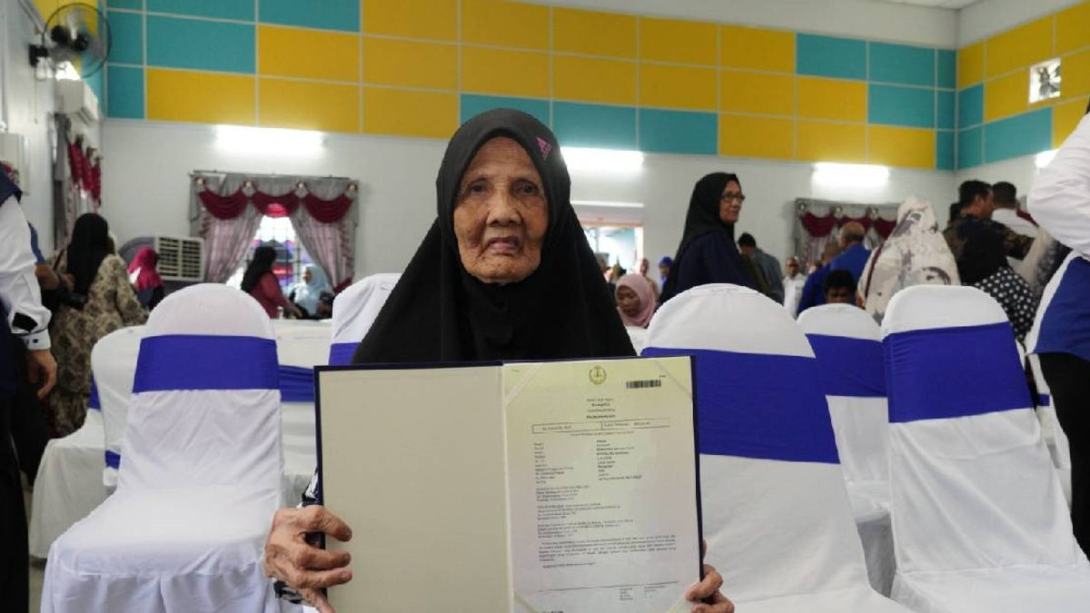 47 FELCRA Seri Gala Participants Secure Land Ownership Grants in Perak
