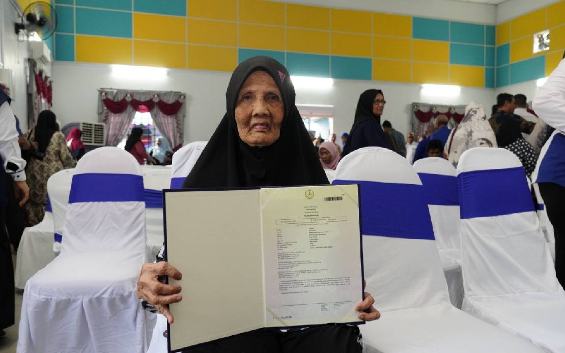 47 FELCRA Seri Gala Participants Secure Land Ownership Grants in Perak