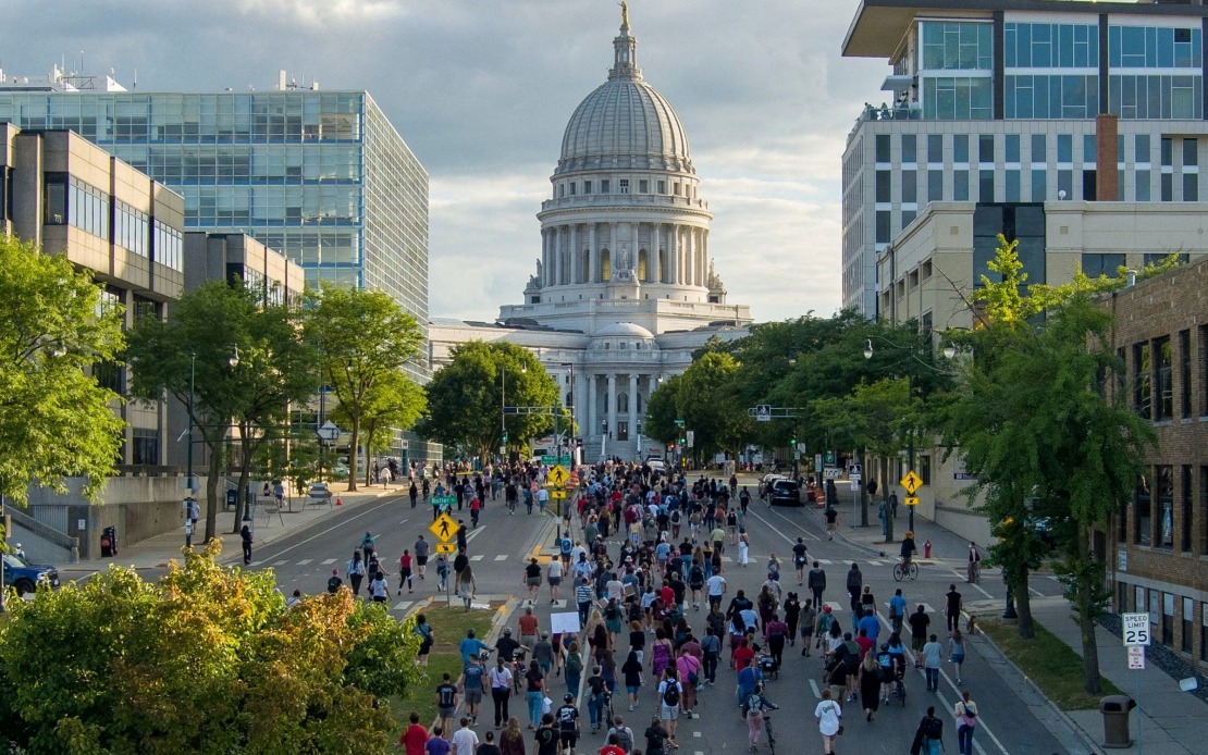Police Shooting in Wisconsin Triggers Public Anger as Video Emerges