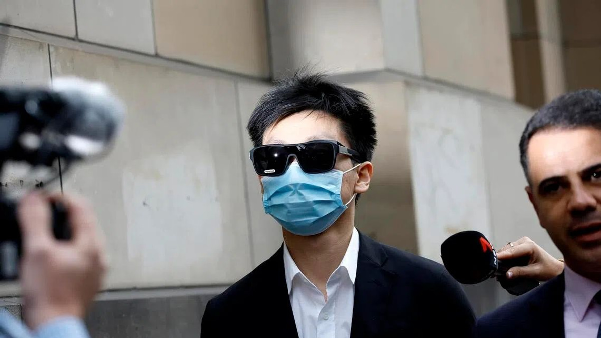 Singaporean trainee doctor pleads guilty to secretly filming over 500 colleagues in Melbourne hospitals