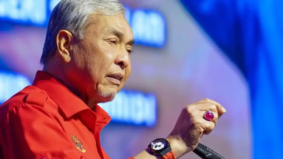 Zahid: BN Ministers Have No Cause for Concern Over Their Positions
