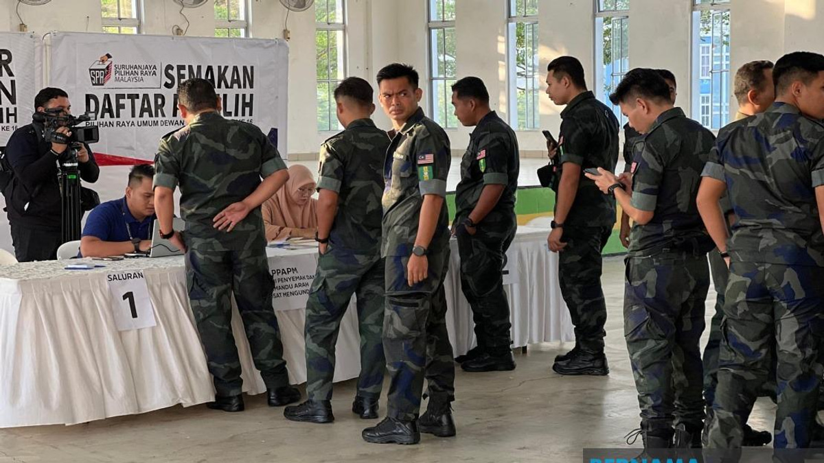 Johor Early Polling Draws 24,751 Security Personnel and Families
