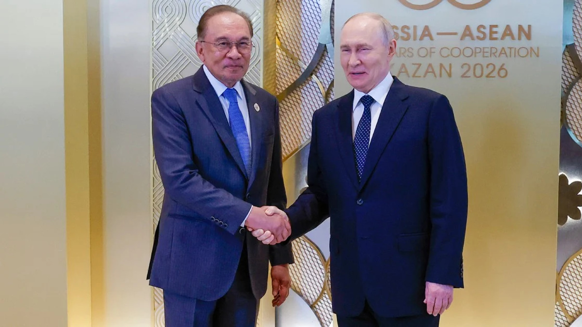 Malaysia's Energy Diplomacy: How PM's Russia and Turkmenistan Tour Reshapes Regional Partnerships