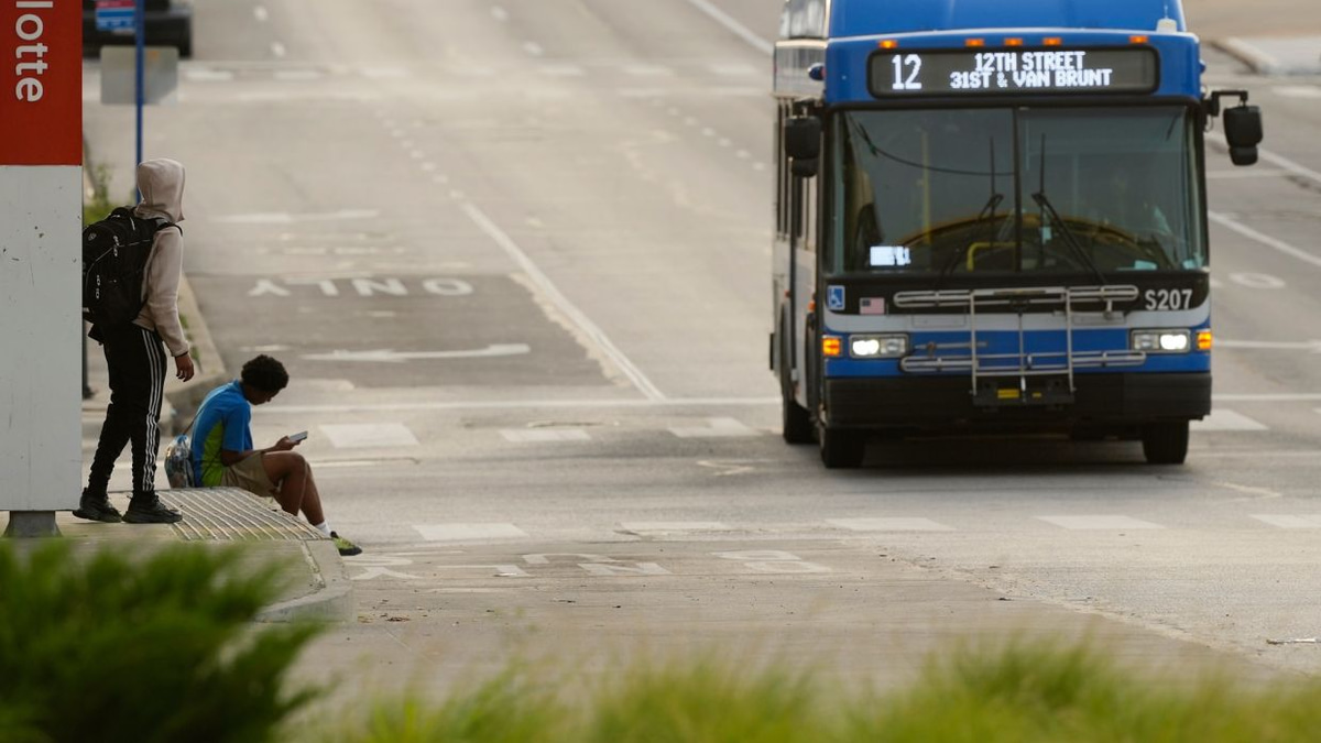Kansas City's Facial Recognition on Buses Tests AI Surveillance Frontiers