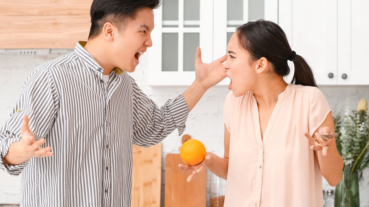 Shanghai court declares airing family disputes in school chat groups constitutes domestic violence