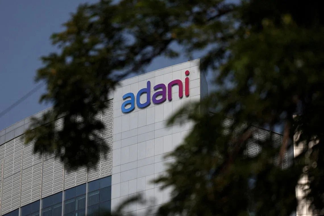 India's Customs Joins Health Ministry in Crackdown on Adani's Nicotine Pouch Sales