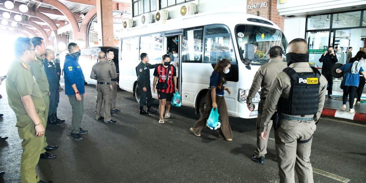 Laos Deports 32 Thai Nationals Following ST Vegas Fraud Complex Raid