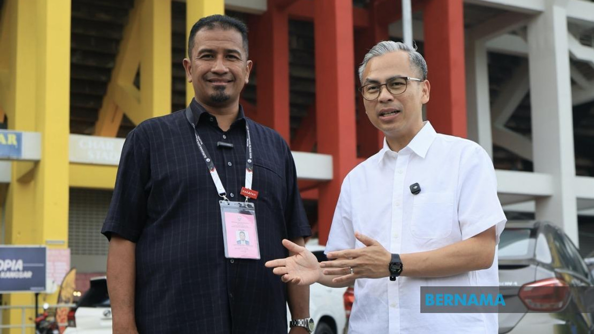 Fahmi Urges Parties to Keep Negeri Sembilan Campaign Clean After Billboards Targeted