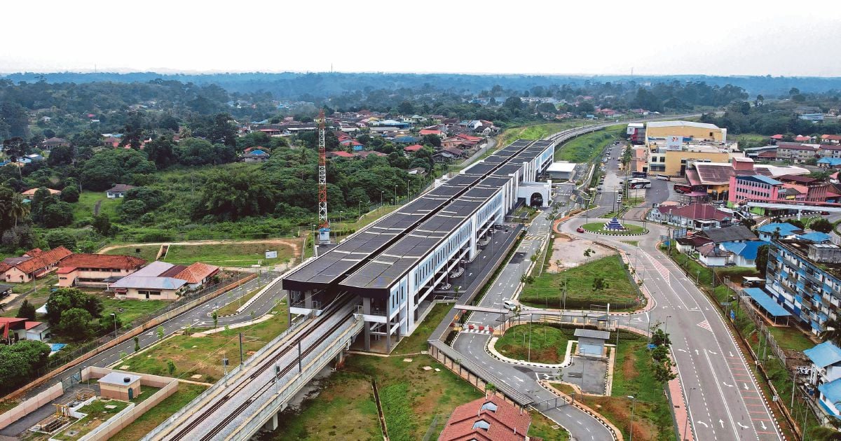KTMB Adds 7,464 Train Seats, Offers 20% Discount for Johor Election Voters