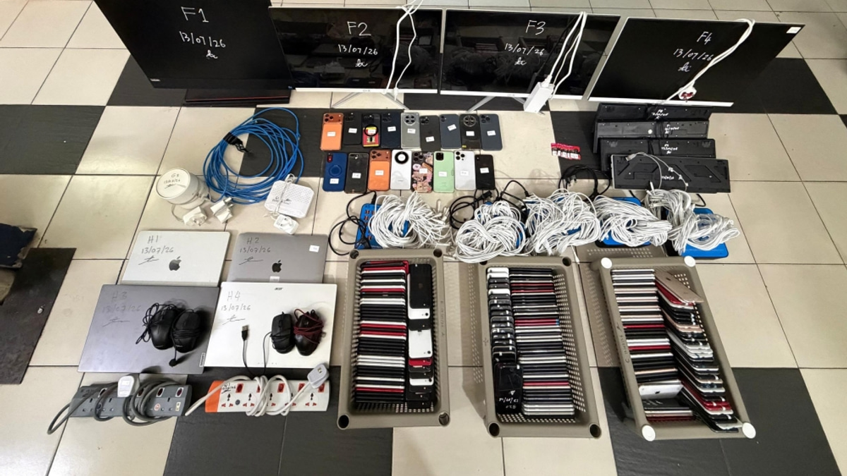 Perak Police Dismantle Major Online Fraud Network, Detain 18 Chinese Nationals