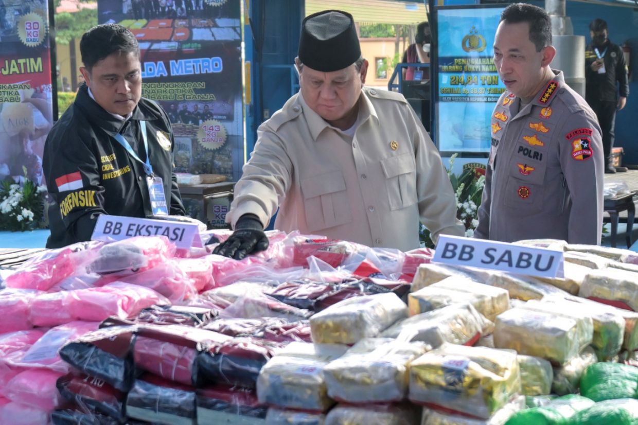 Indonesia Intercepts 2.6 Tonnes of Liquid Methamphetamine in Major Maritime Drug Bust