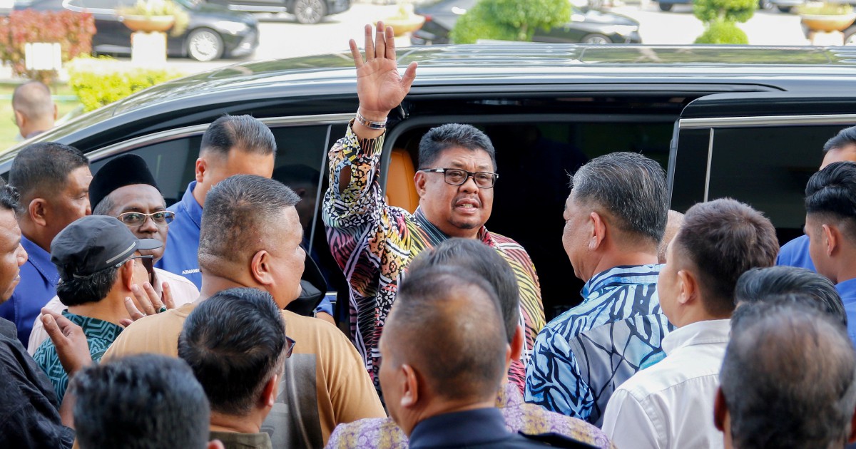Melaka BN Is a 'Beautiful Maiden' Attracting Political Suitors, Says Ab Rauf