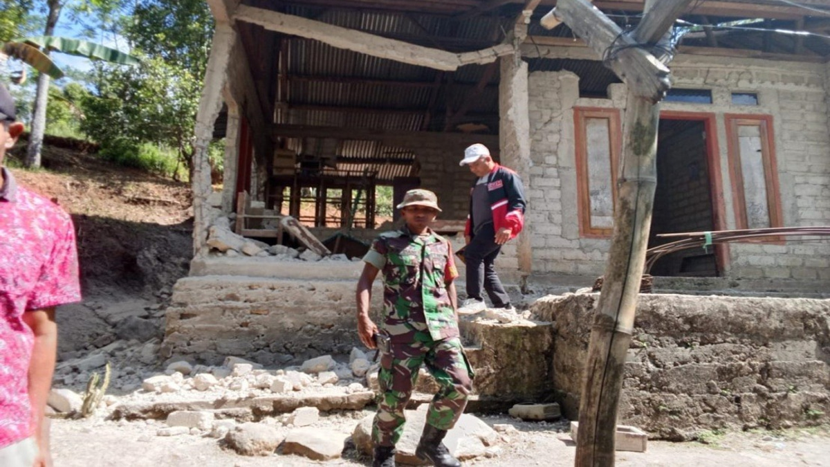 16 Malaysian Tourists Confirmed Safe After 7.7 Magnitude Earthquake Strikes Indonesian Island