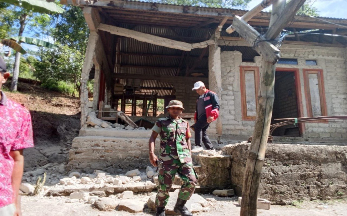 16 Malaysian Tourists Confirmed Safe After 7.7 Magnitude Earthquake Strikes Indonesian Island