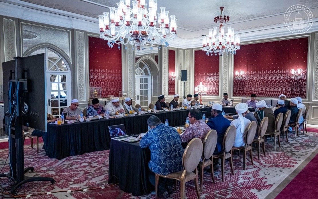 Anwar Emphasizes Religious Scholarship in Shaping Government Direction