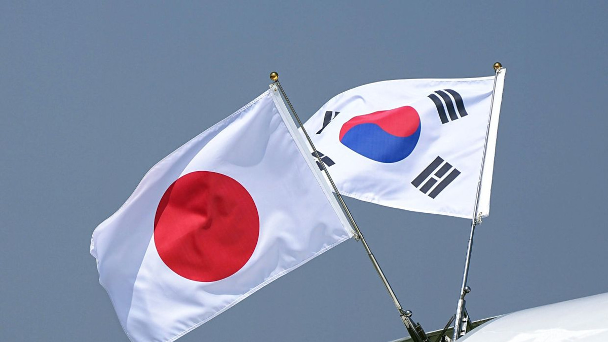 Nuclear Dominoes in Asia: How One Country's Weapons Could Trigger Regional Proliferation