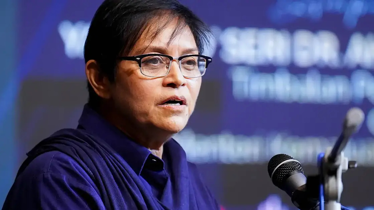 Malaysia is a permanent home, not a transit point, Azalina tells Perikatan