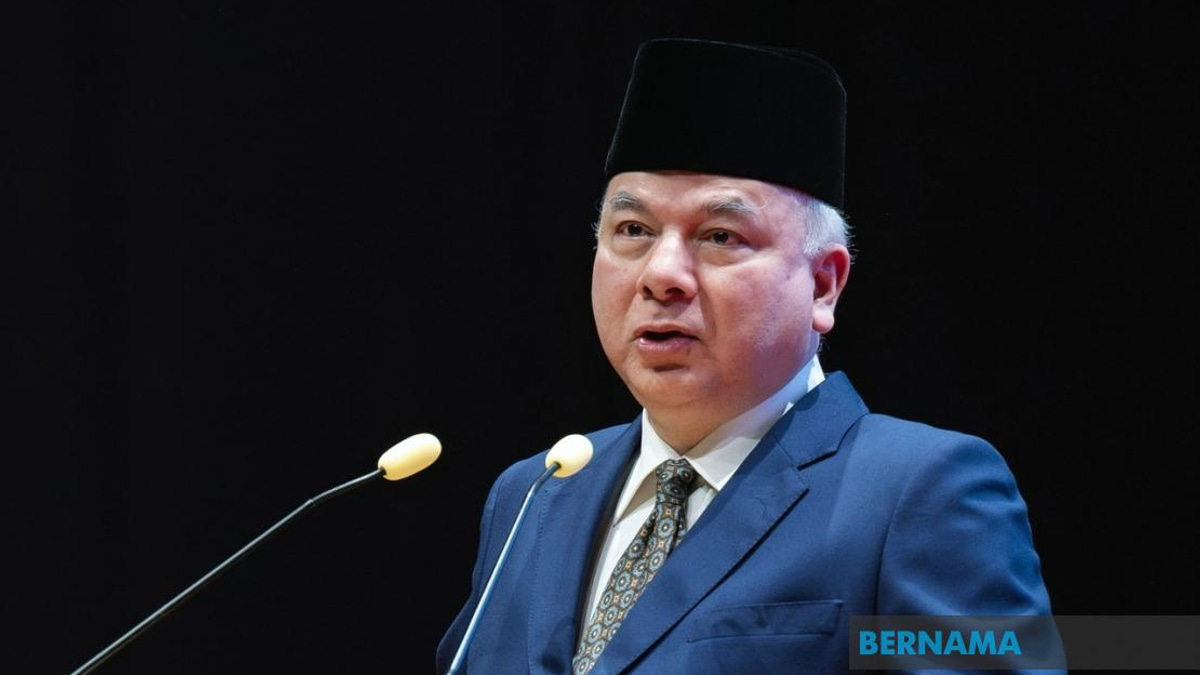 Sultan Nazrin Pushes for Global Waqf Governance Framework to Unlock Dormant Islamic Assets