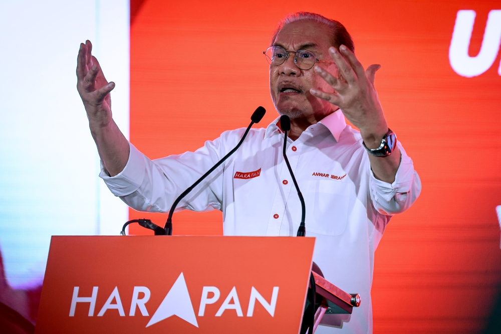 Anwar launches Negeri Sembilan campaign to energise Pakatan's electoral push