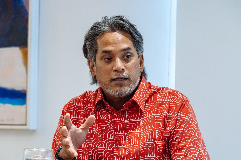 Khairy's Political Resurgence: Can the Former Youth Leader Revive His Career in Rembau?