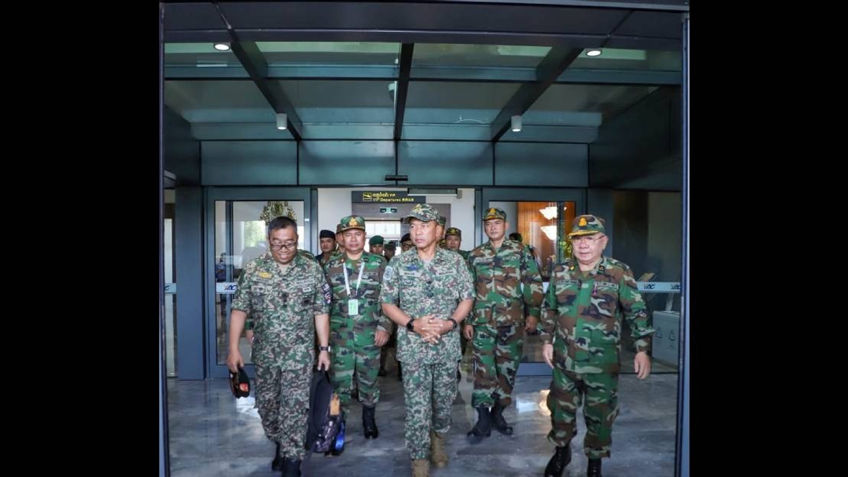 Malaysia's Defence Chief Visits Cambodia-Thailand Border to Assess Regional Security