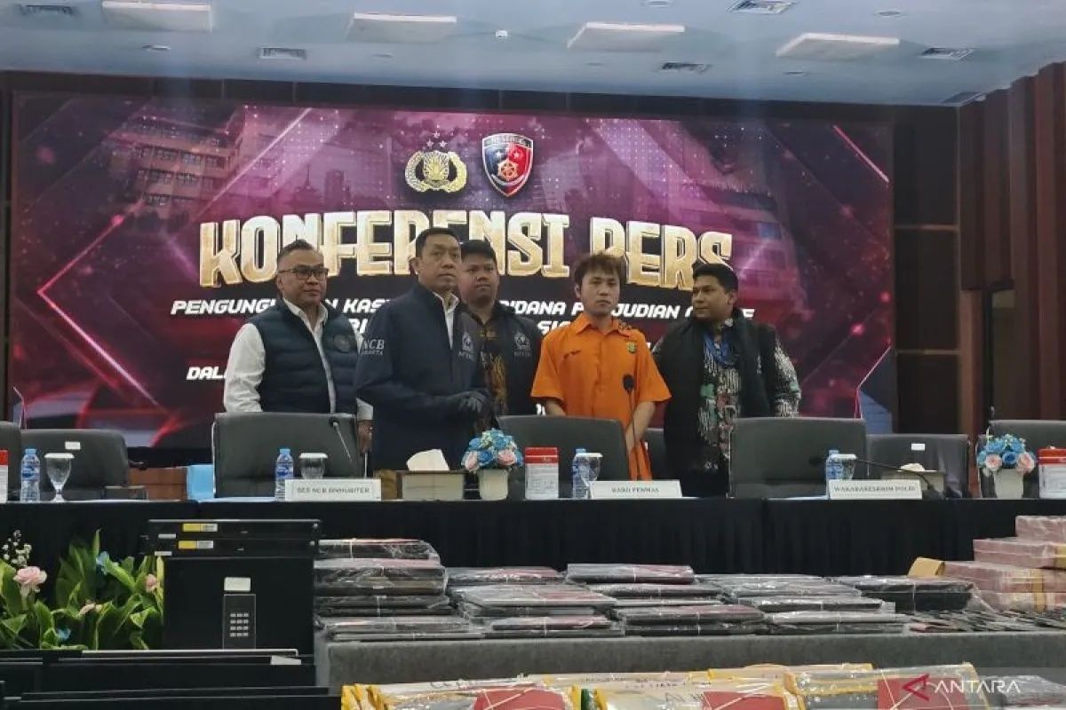 Chinese fugitive nabbed at Jakarta airport over international online scam network