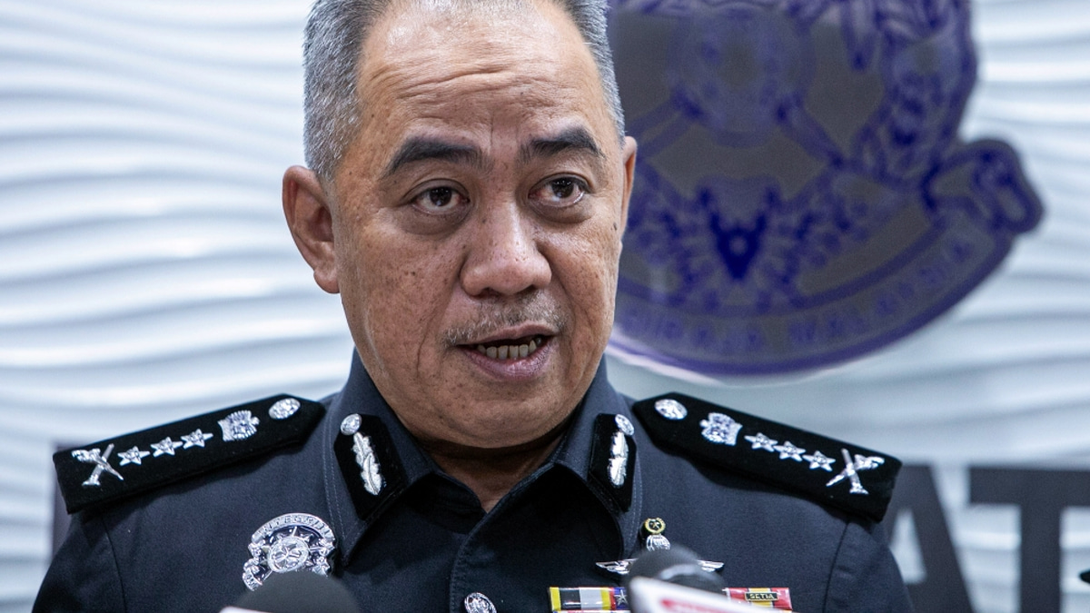 Perak Police Dismantle Suspected Romance Scam Operations in Ipoh, Detain 12 Chinese Nationals