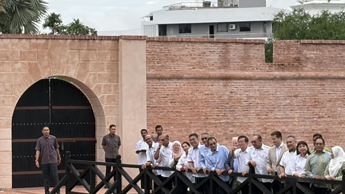 Malaysia must reclaim its historical narrative, says Anwar