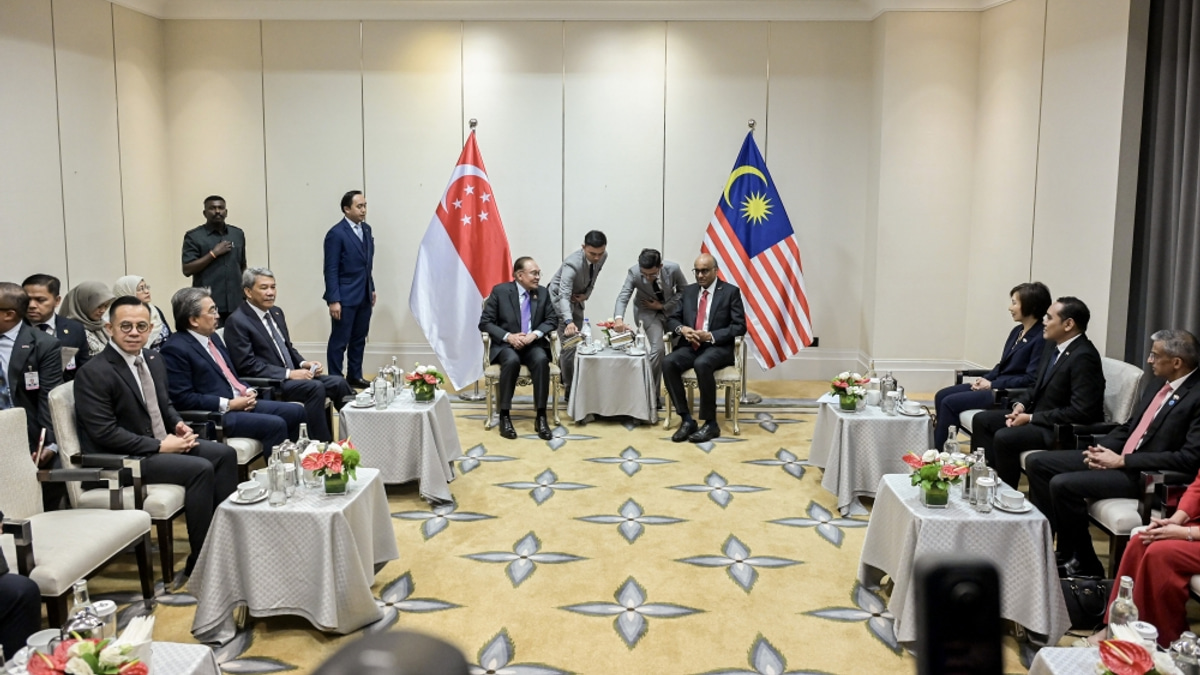 Singapore President Halimah Yacob and PM Anwar Ibrahim chart bilateral course in Kuala Lumpur talks