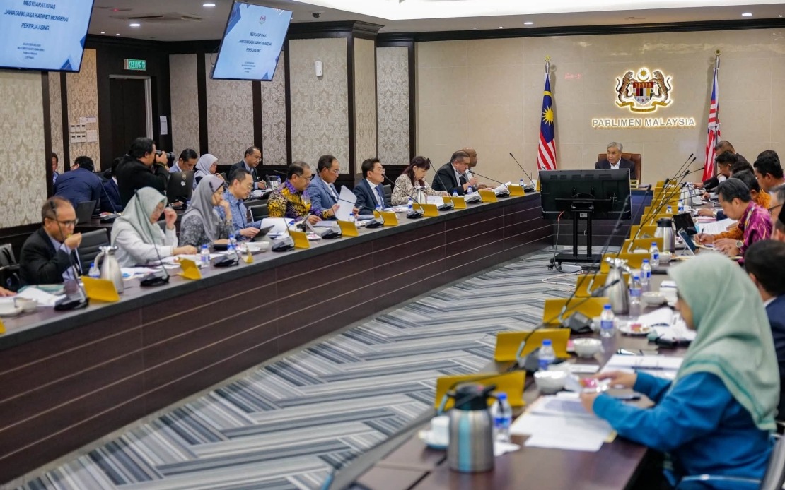 Malaysia to Overhaul Foreign Worker Management System, Says Ahmad Zahid