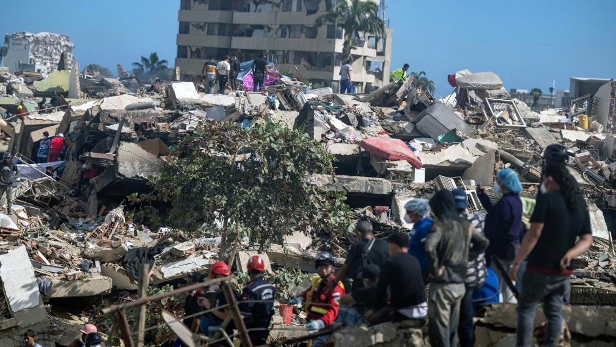 Venezuela Earthquake Death Toll Climbs to 2,295 as International Relief Effort Intensifies