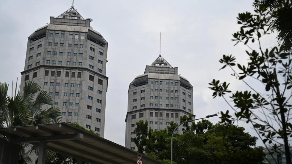 Singapore Deports Two Bangladeshi Workers Over Extremist Social Media Posts