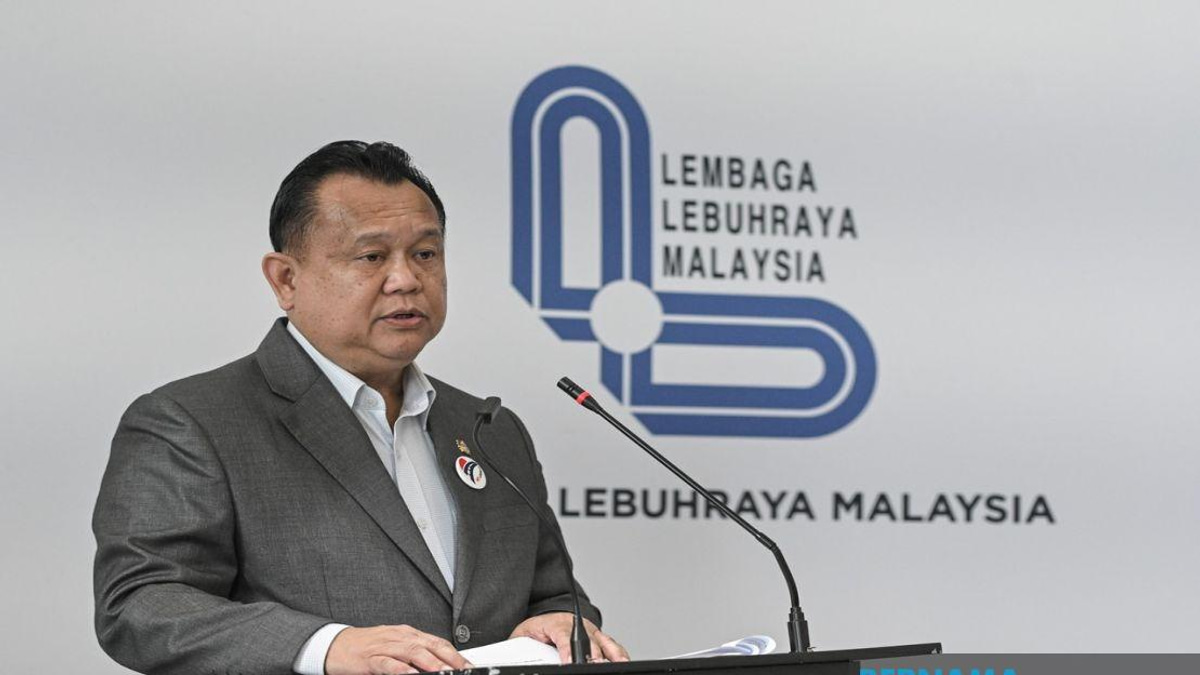 RM25.2 Million Solar LED Lighting Project Targets 32 Accident-Prone Highways