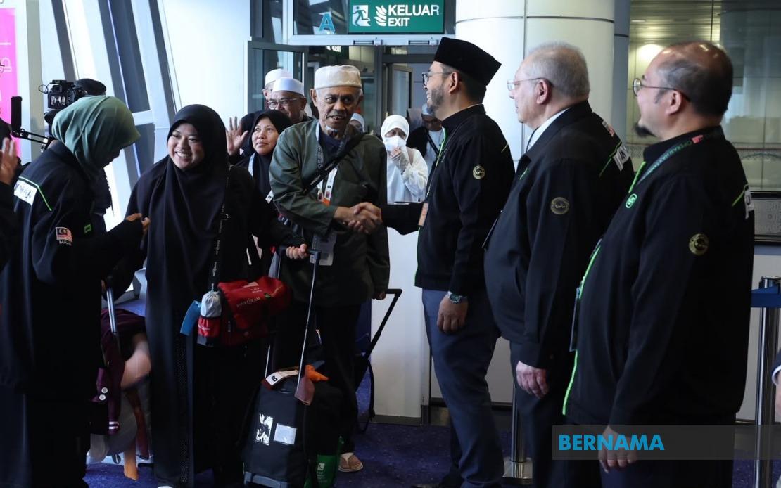 Malaysia Welcomes Final Haj Batch Home, Completes Successful 1447H Season
