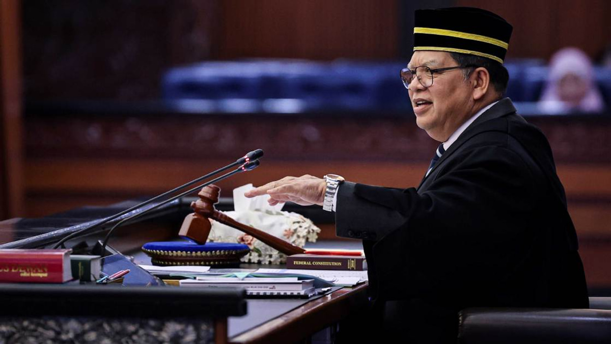 Speaker Johari Issues Stern Reminder to MPs on Parliamentary Attendance