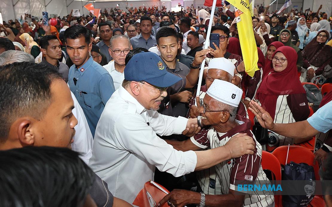 Government Boosts FELDA Community Development with RM29 Million in New Initiatives