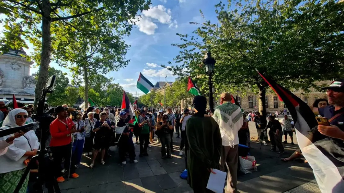 International Palestine Convoy Launches Overland Journey From France to West Bank