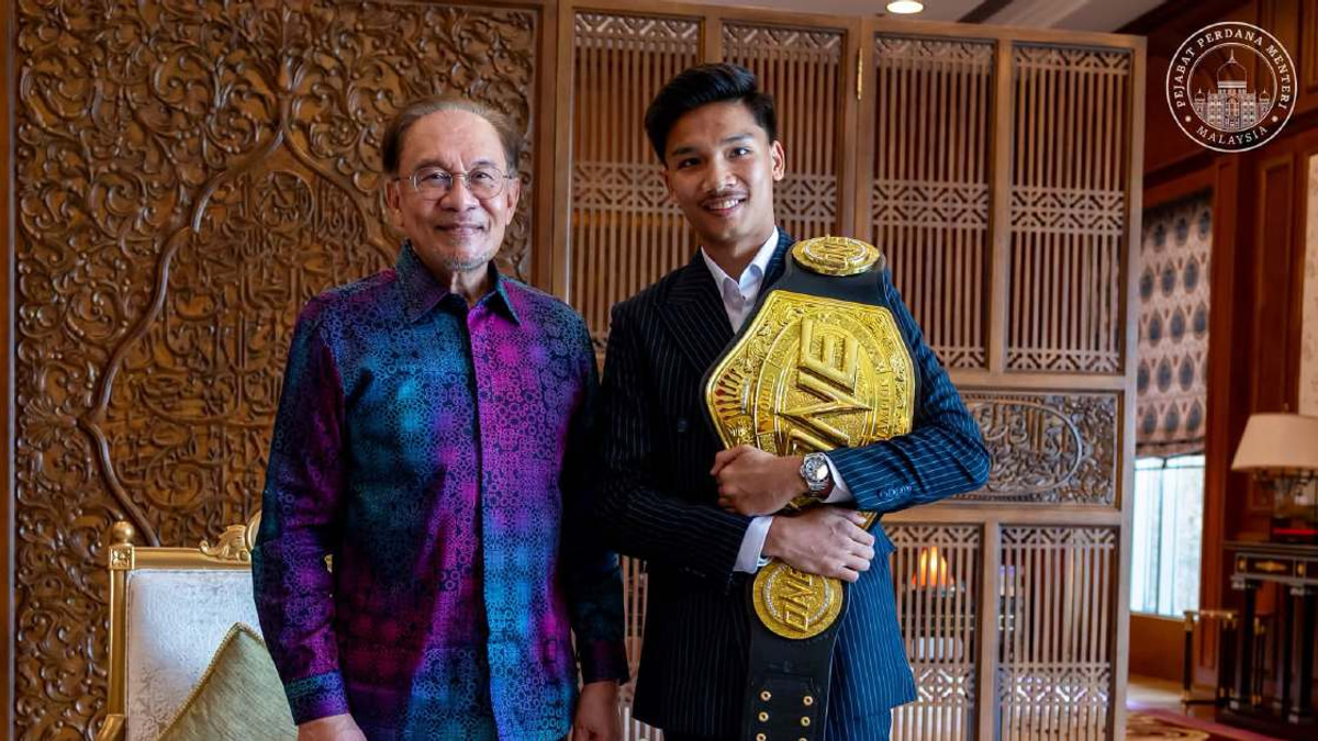 Anwar Hails Historic Victory as Aliff Rakib Becomes Malaysia's First ONE Interim Muay Thai Champion