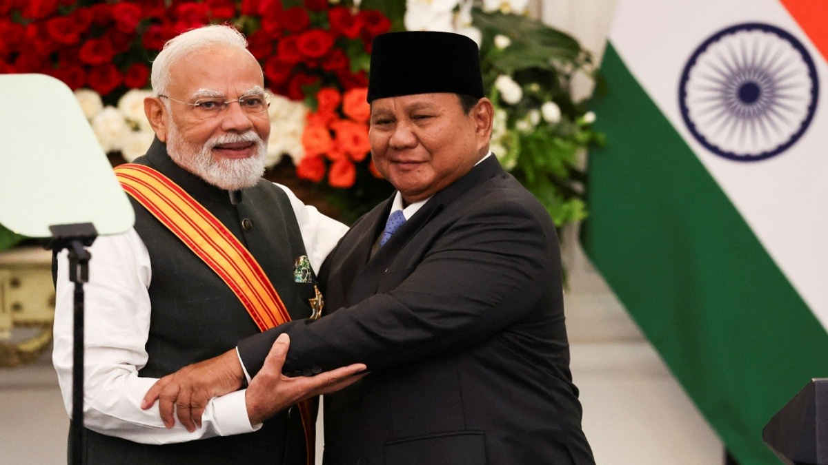Indonesia Confers Highest Honour on Indian PM Modi During Historic State Visit