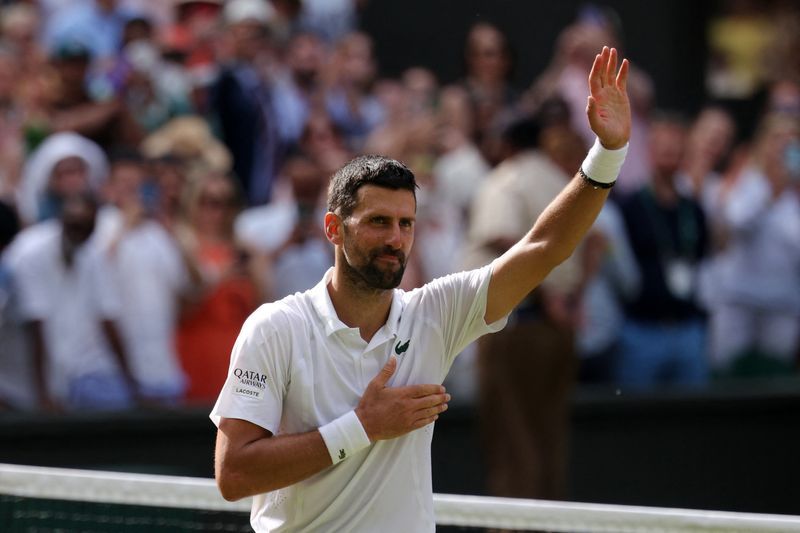 Djokovic Seeks 25th Grand Slam as Osaka Emerges as Dark Horse at Wimbledon Quarter-Finals