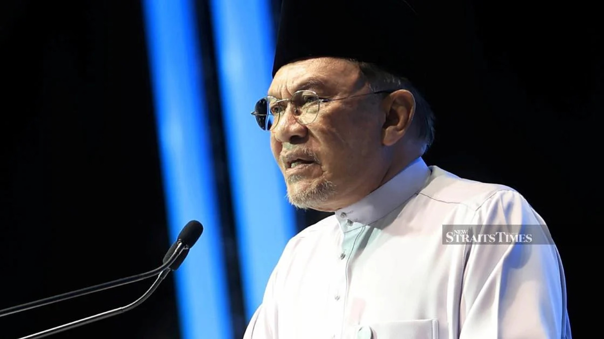 Muar District Office Dismisses Claims of Restricting PM Anwar's Access to Government Venue