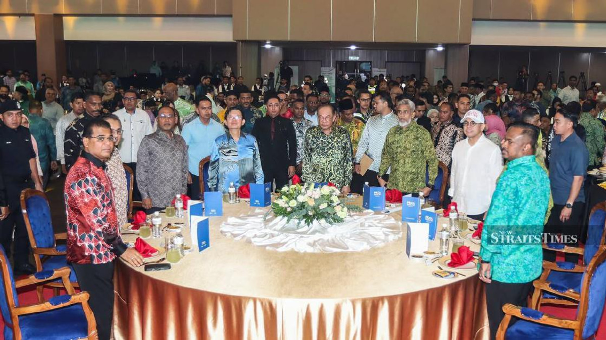 Anwar calls on Indian Muslims to spearhead change through unity and compassion