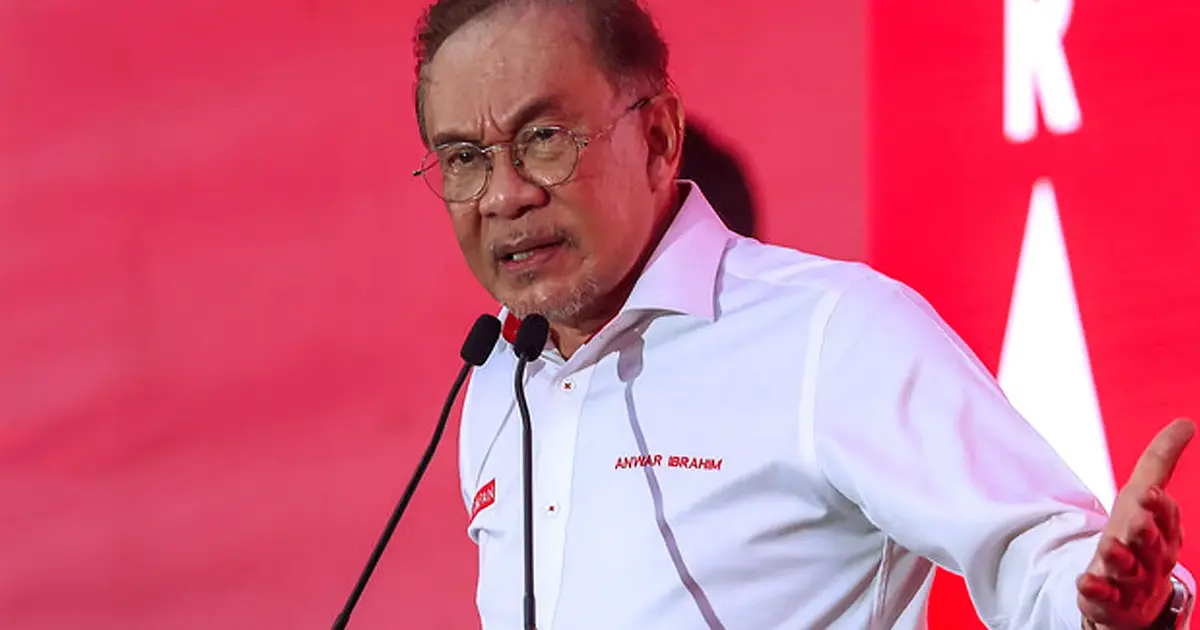 Anwar emphasises importance of maintaining strong ties with Malay rulers