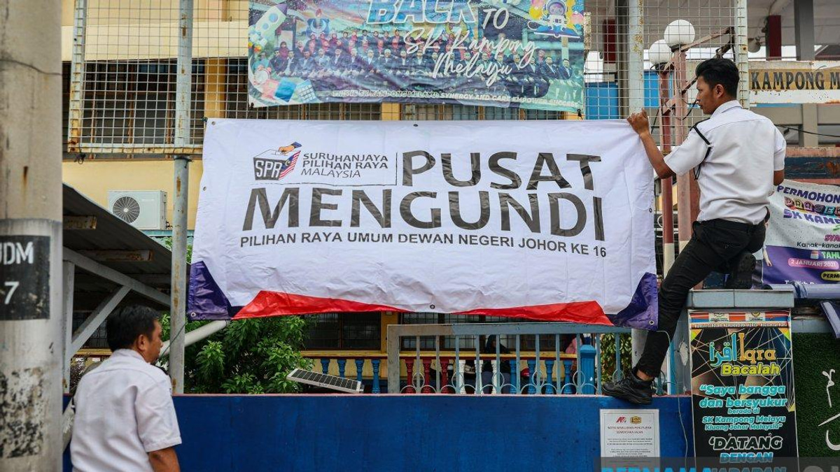Johor Voters Cast Ballots in 16th State Election