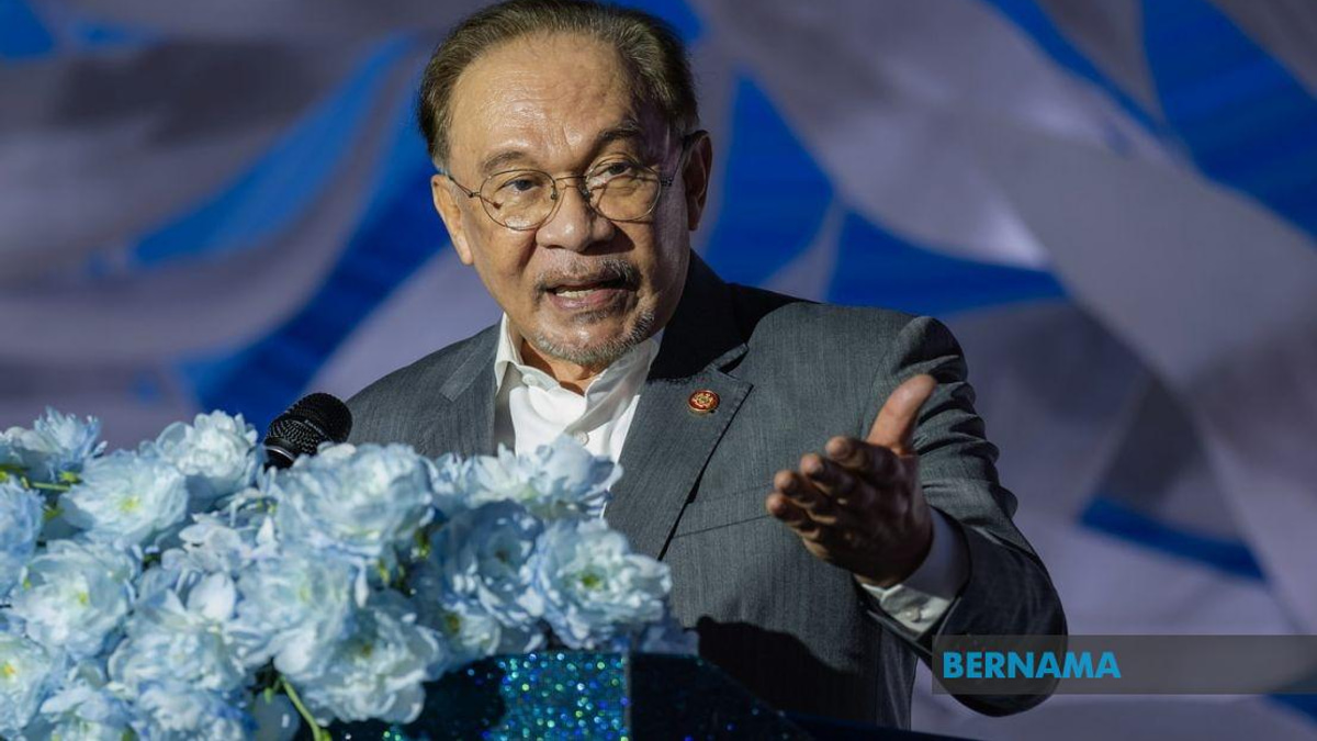 Malaysia to Immediately Deport Any Israelis Found in Country, PM Anwar Declares