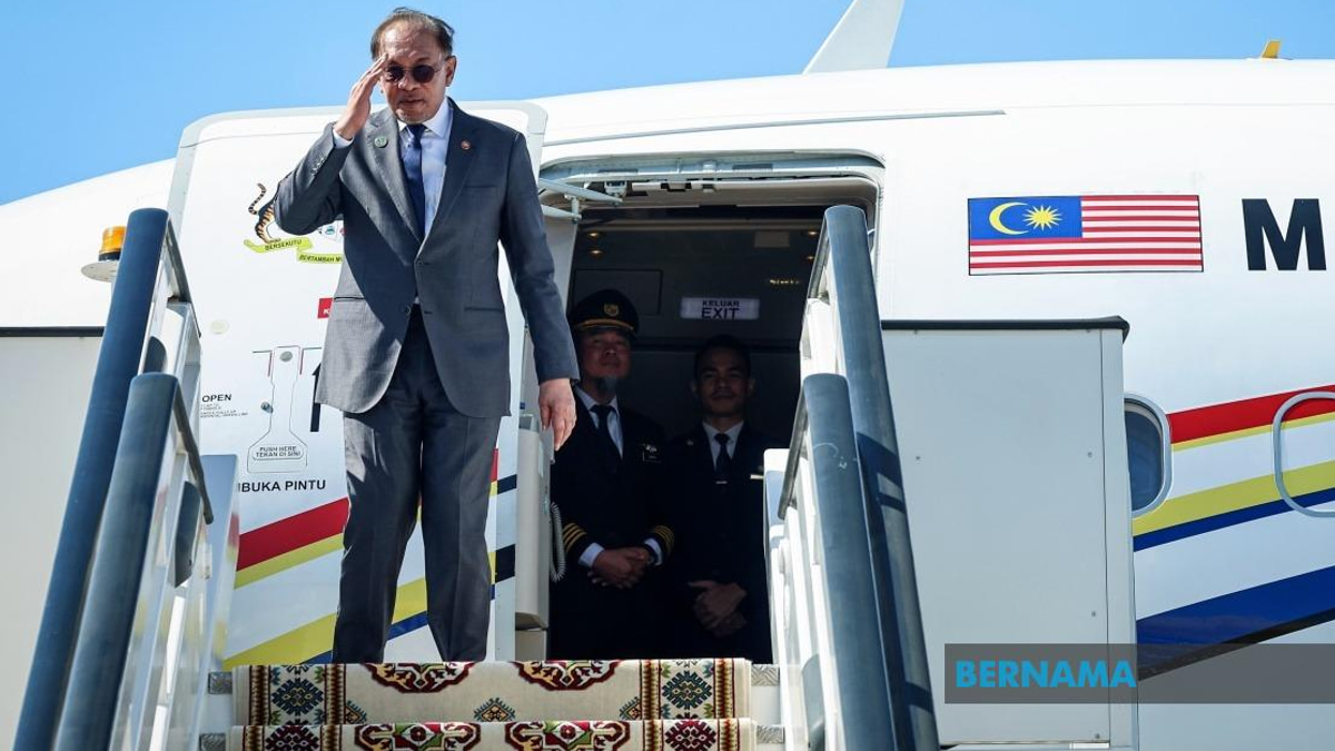 Anwar Returns from Turkmenistan to Lead Penang Investment and Media Recognition Events