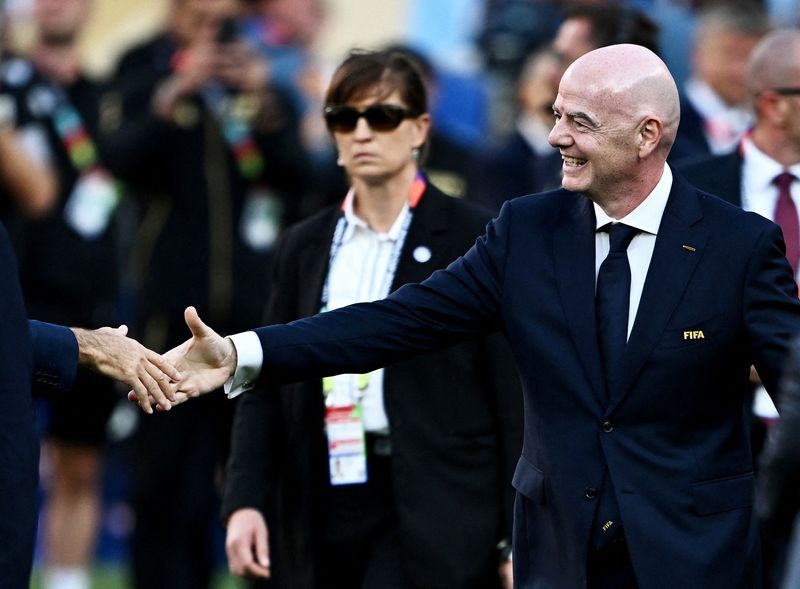Mexico and Argentina Rally Behind Infantino as FIFA Leadership Row Deepens
