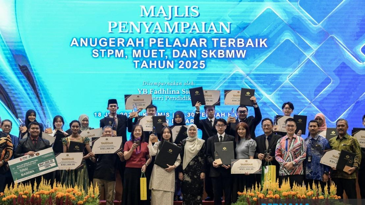 Eighteen Top STPM Graduates to Benefit from New Public University Scholarship Initiative